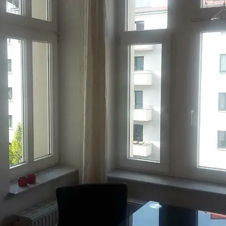 Lichtdurchflutetes Prenzlauerberg Apartment